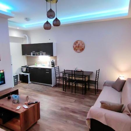 Theo Apartments 3 Artemida  Bagian luar foto